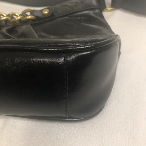 WILSON’S LEATHER black small shoulder bag. Gold chain link in front. Super cute. - Picture 6 of 9